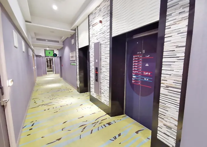 Reddoorz Premium Podstel Ostello
